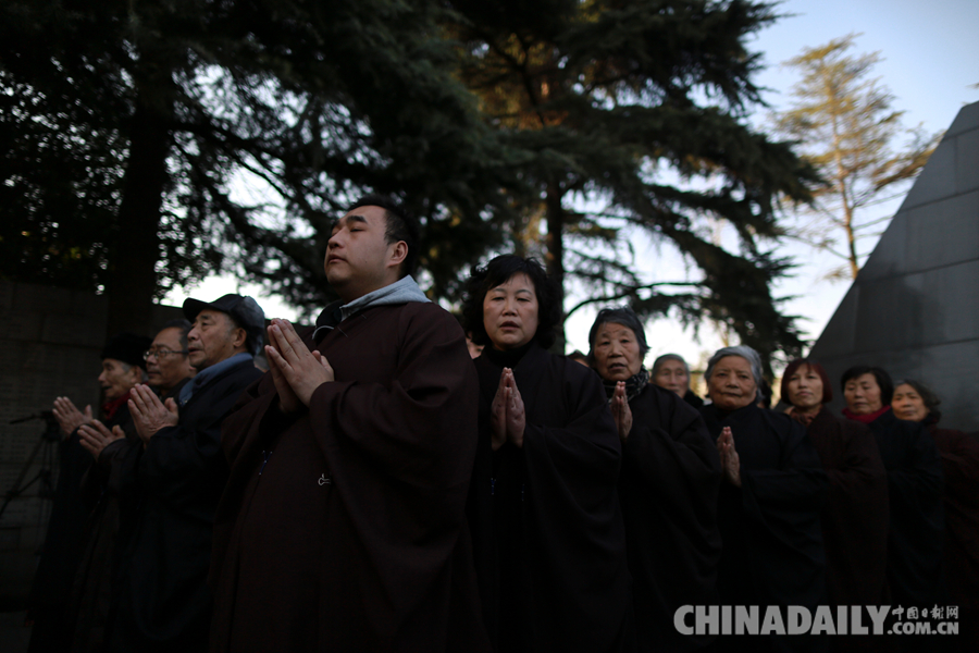中日韩三国僧侣在南京举行“世界和平法会”