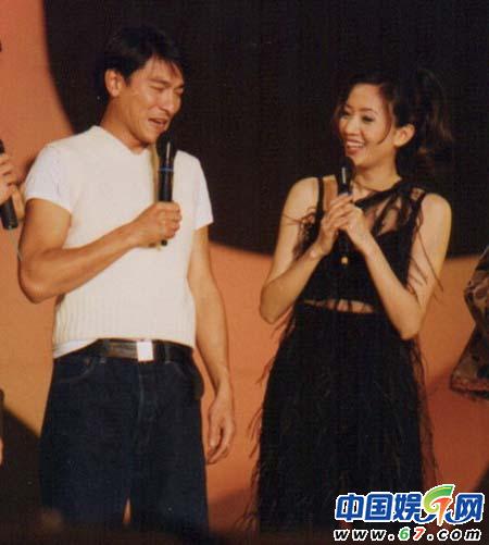 刘嘉玲抢曾华倩男友梁朝伟 揭秘娱乐圈女星恩怨史