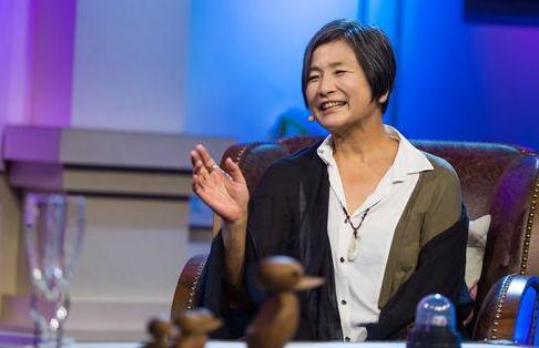 刘嘉玲抢曾华倩男友梁朝伟 揭秘娱乐圈女星恩怨史