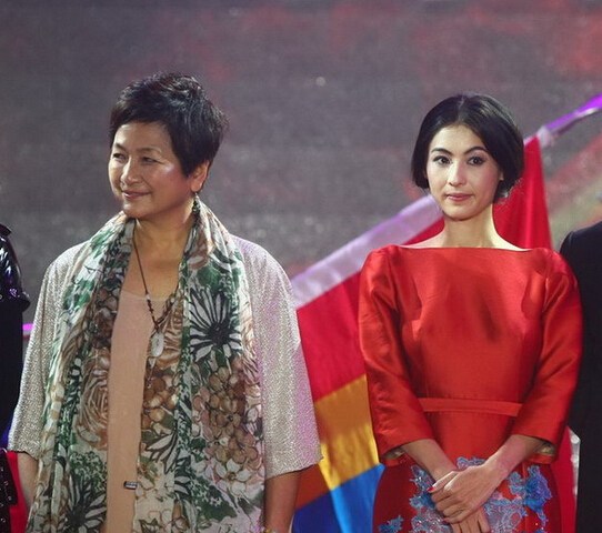 刘嘉玲抢曾华倩男友梁朝伟 揭秘娱乐圈女星恩怨史