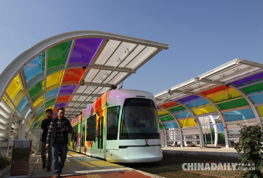 广州首条有轨电车线路开通
