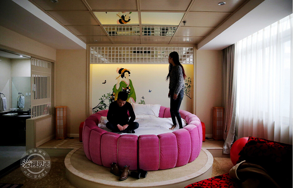 图片故事：酒店房间的那些情事