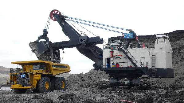 太重第三台大型挖掘机出口南非