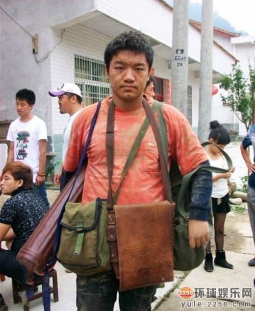 清纯去哪了？童星长大后宽衣解带好性感