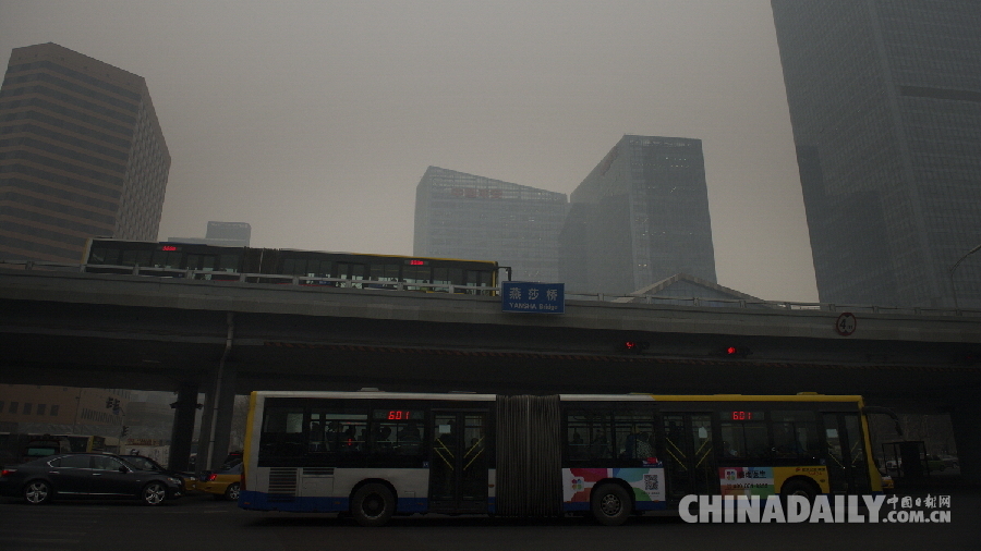 北京雾霾频扰
