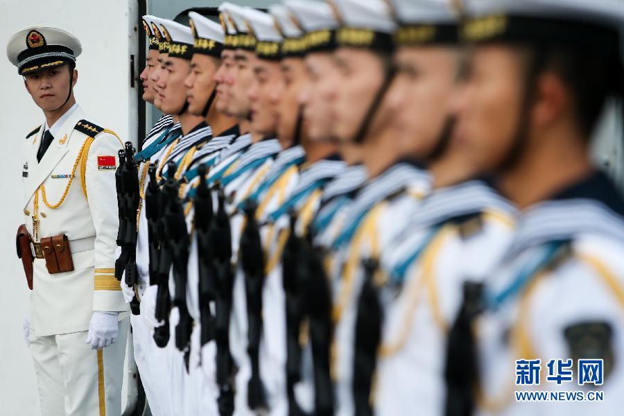 中国海军第十八批护航编队访问德国