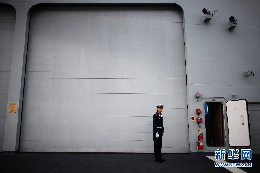 中国海军第十八批护航编队访问德国