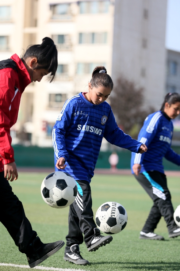 新疆和田地区青少年足球联赛开幕[3]