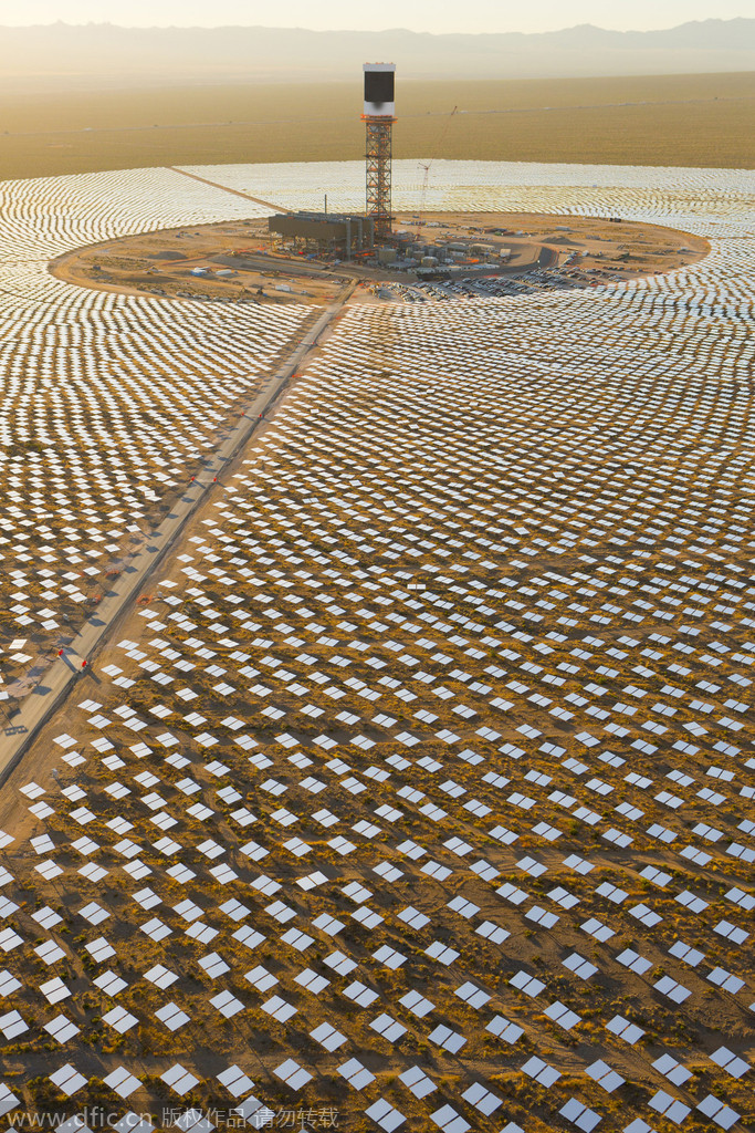 全球最大太阳能发电场投产：满足14万家庭用电