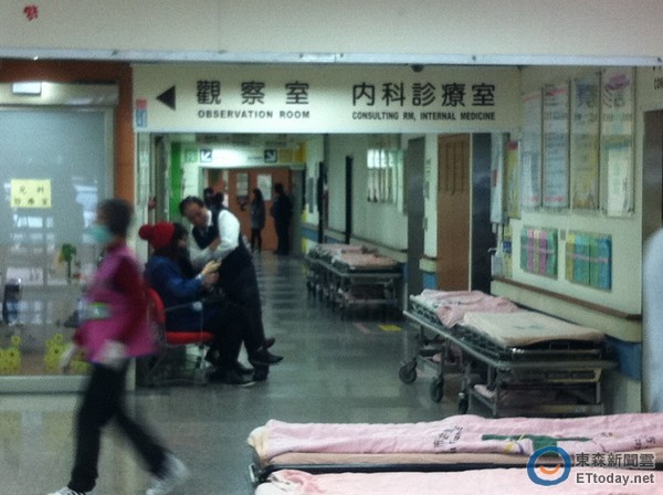 台湾：出租车遭坠机残骸砸击 受伤司机吓到一度昏迷