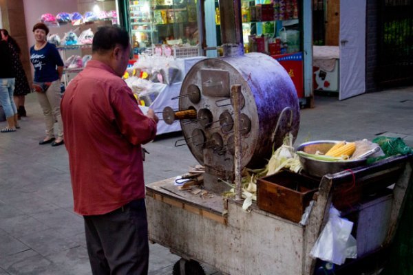 一个老外的中国街头小吃素食指南