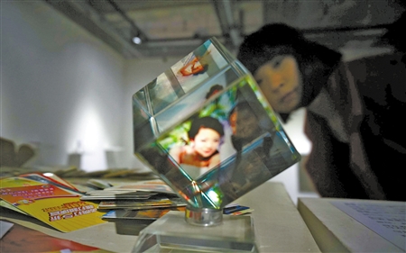 失恋博物馆重庆天地首展 150组展品讲述伤心爱情故事