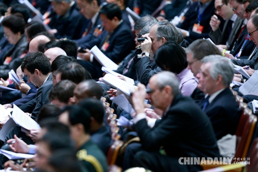 中国日报记者镜头里的全国两会