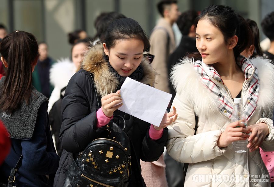 北影表演专业艺考复试美女云集 甄子丹张丰毅任考官
