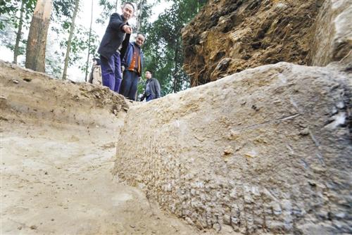 重庆大渡口发现古刹遗址 发掘出市区保存最完整城墙