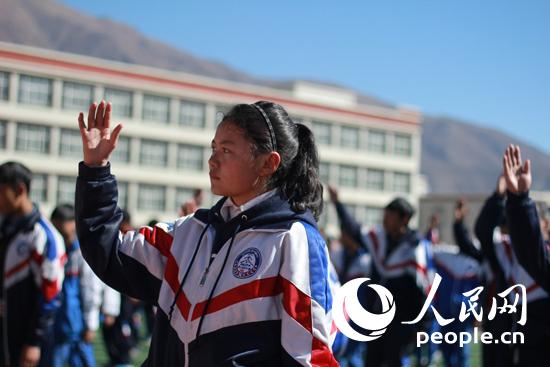 拉萨江苏中学：让优质教学资源服务西藏发展