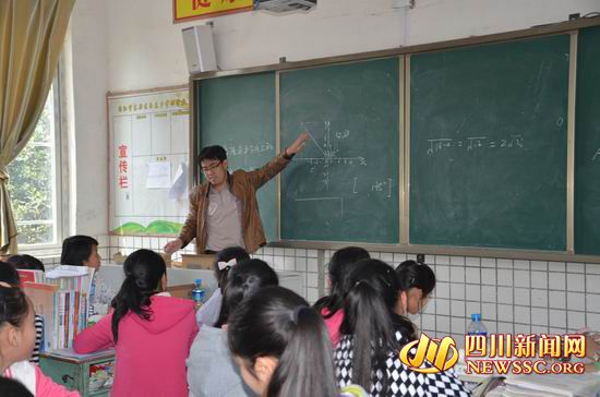内江一老师放不下学生 患尿毒症6年依然坚守课堂