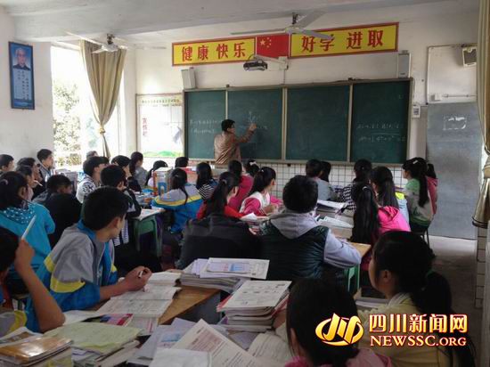 内江一老师放不下学生 患尿毒症6年依然坚守课堂
