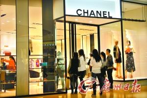 奢侈品店员评中国顾客：买奢侈品期待白菜价