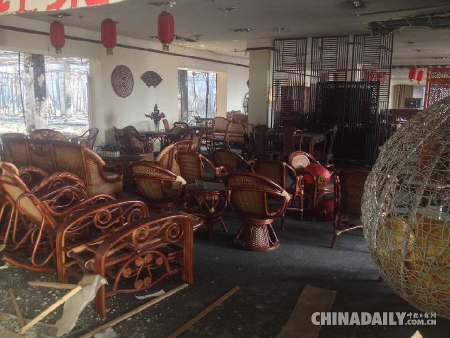 河北沧州市场大火近29个小时后成功扑灭