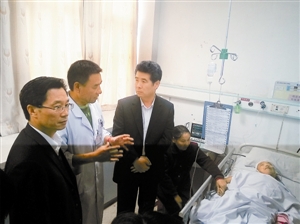 深圳被撞环卫工已脱离生命危险 刘庆生前往医院探望