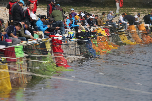 山东省淡水渔业大市休闲垂钓比赛在泗水开赛