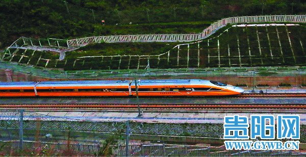 沪昆高铁跑出330公里：贵阳至凯里用时仅32分钟