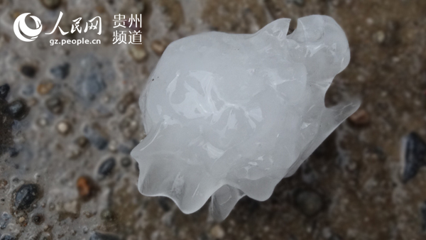 贵州从江县局部下冰雹 40多年来最大