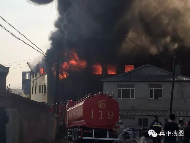哈尔滨一床垫厂大火数十名工人逃生 村民安全疏散(图)