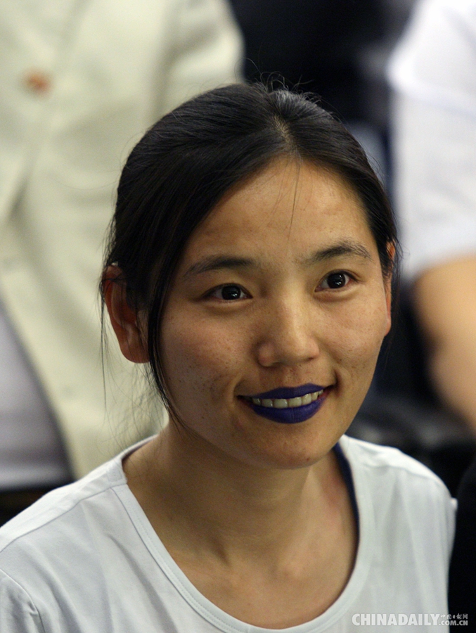 “看见蓝嘴唇”公益摄影展在京开幕