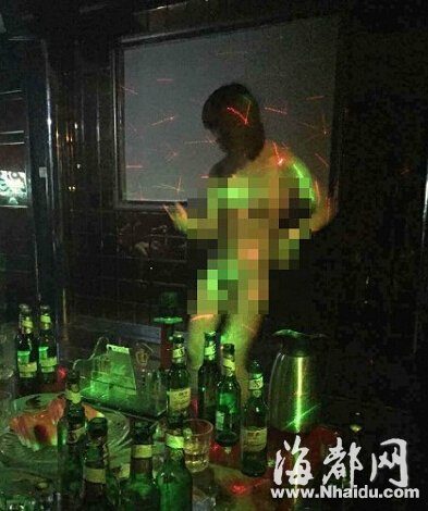 三明豪门音乐会所被曝涉黄 现场多名女子裸舞