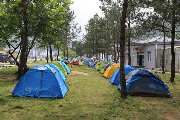 “2015雪花勇闯天涯—大学生挑战未登峰”安徽区域选拔赛在大别山彩虹瀑布胜利举行