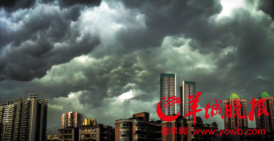 广州昨日暴雨如大片末日场景 今起雨水明显减弱