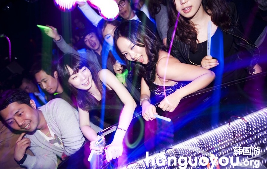 看看韩国年轻人夜生活怎么玩