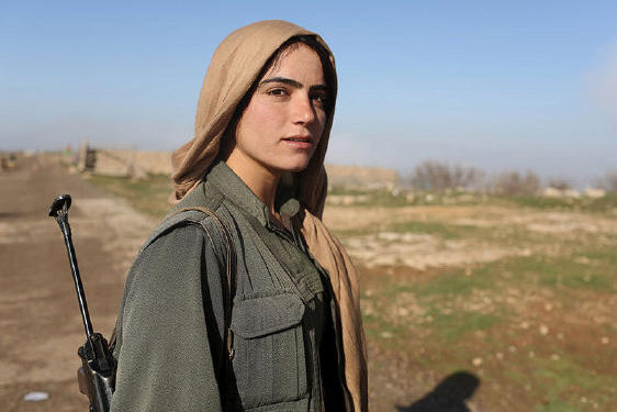 铿锵玫瑰：库尔德女战士