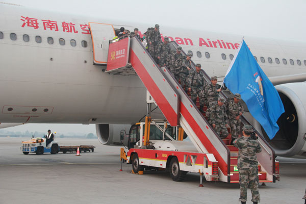 海南航空顺利完成中国政府援助利比里亚医疗队返京班机保障任务