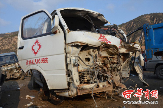 清涧县黑救护车车祸致死5人 院长和交警被处理