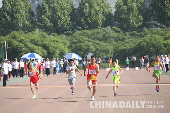 廊坊大厂“迎县庆”举办2015年中小学生运动会