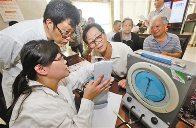 媒体称重庆市场血压计不合格率达25% 均为电子血压计