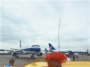 深圳机场内两架客机发生擦碰 事故未造成人员伤亡
