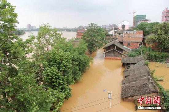 受强降雨影响 珠江流域已有14条河流发生超警洪水