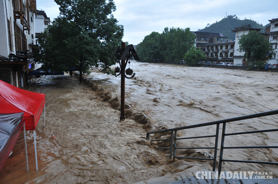 贵州雷山遭洪水袭击