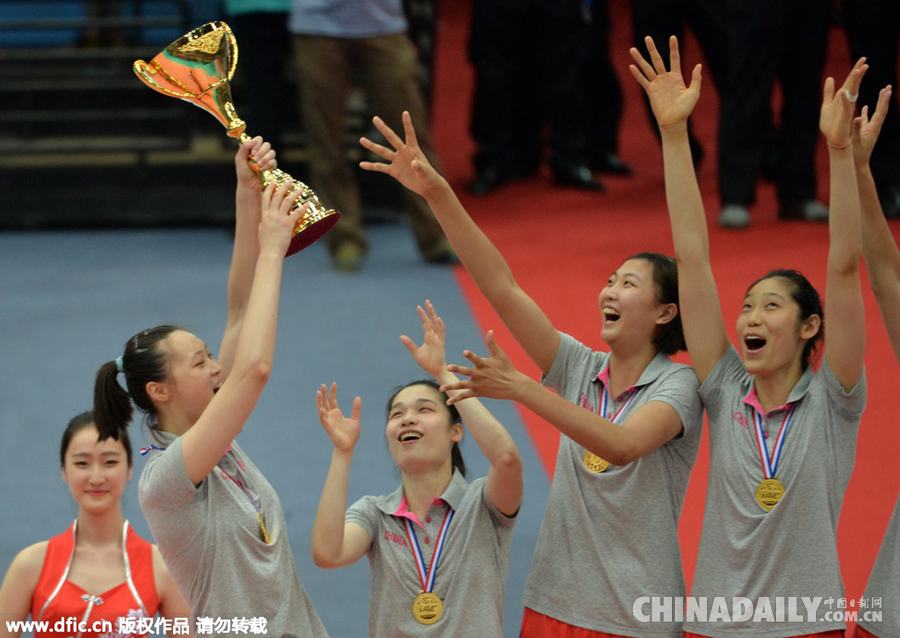 图片精选：中国女排亚锦赛第13次夺冠