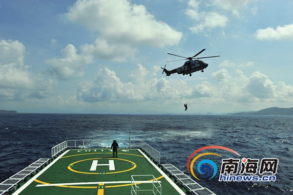 三亚首次开展海空联合救助演练 健全立体救援体系