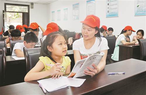 重庆高校毕业人数再创新高 七成毕业生期望月薪仅2500