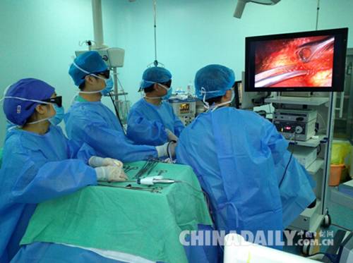 河北省人民医院首例应用“Storz 3D胸腔镜技术”肺叶肿物切除手术成功