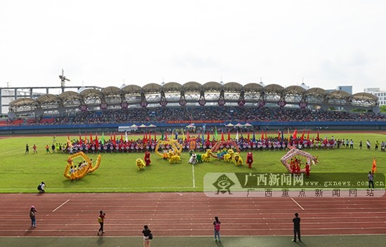 广西举办首届校园足球联赛 51支高校足球队参赛