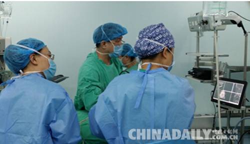 河北省人民医院首例影像导航辅助鼻内镜下侧颅底肿物切除+颅底修补术顺利完成