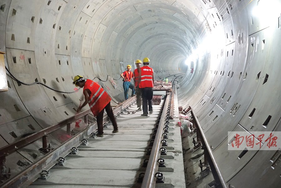 南宁地铁1号线进入铺轨阶段 有望明年底全线运营