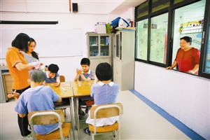 深圳福利中心“模拟家庭”项目10周年 模拟的家，能走多远？